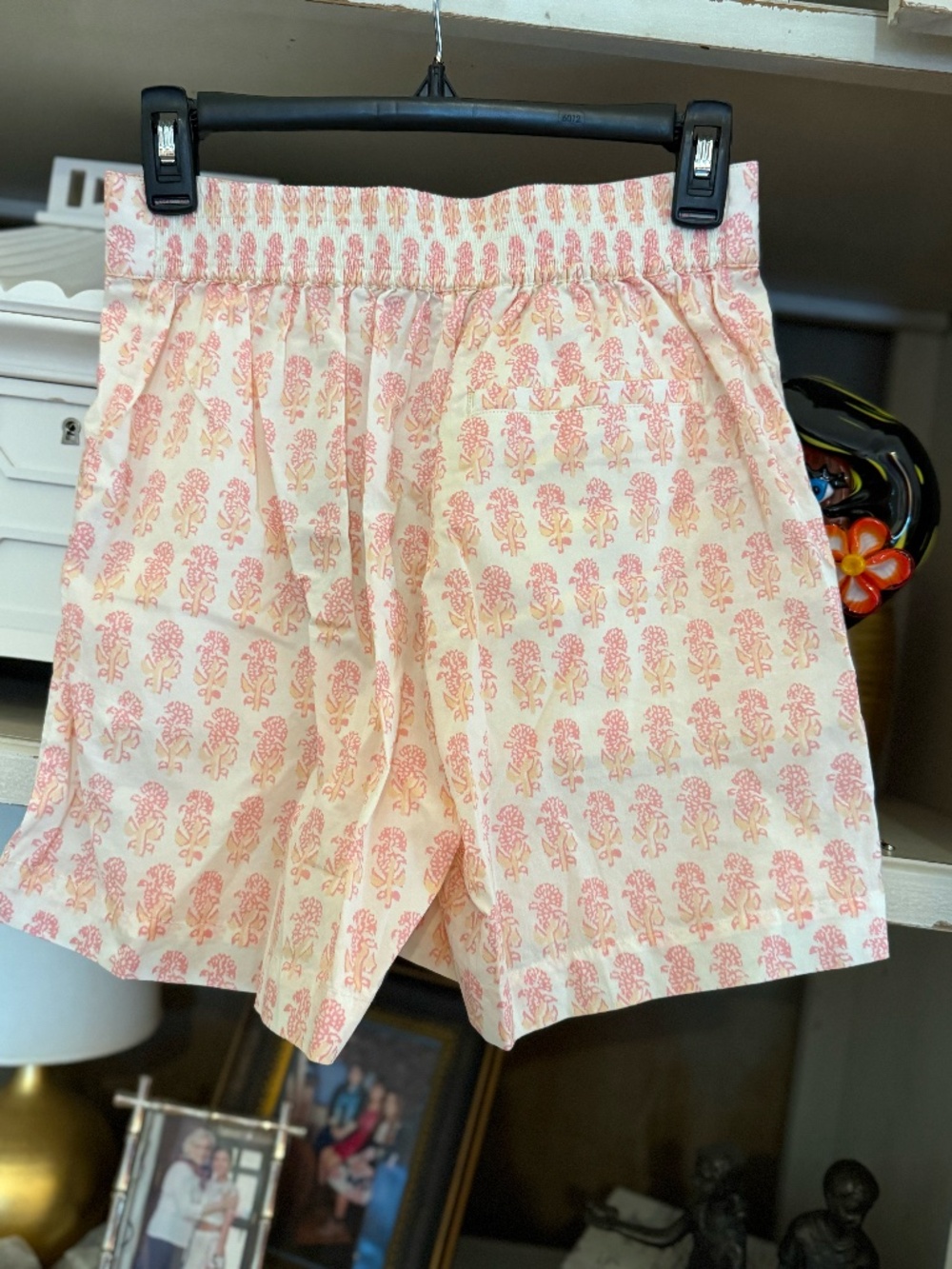 Faherty Xs Malibu shorts floral pink taj - Picture 7 of 7